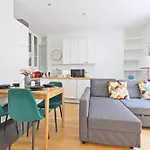 1 Bedroom Apartment - 6P - Republique, Paris