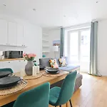 1 Bedroom Apartment - 6P - Republique, Paris